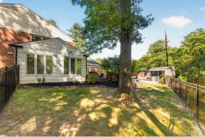 2 Woodoaks Trail, Ladue, MO 63124 - Photo 65