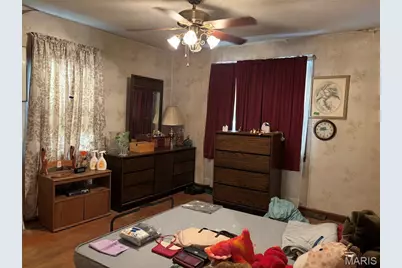 9439 Ridge Avenue, Saint Louis, MO 63114 - Photo 3