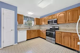 1436 Snowbird Ln, O'Fallon, MO 63366 - Photo 3
