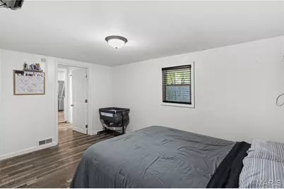 9329 Latrobe Avenue, Saint Louis, MO 63114 - Photo 15
