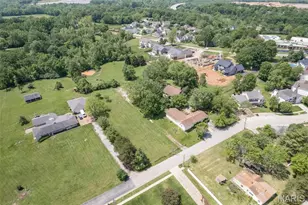 5340 Studer Ln, Saint Louis, MO 63128 - Photo 13
