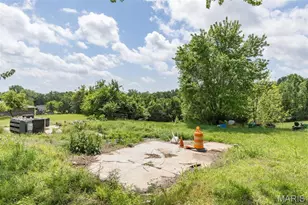 5340 Studer Ln, Saint Louis, MO 63128 - Photo 5