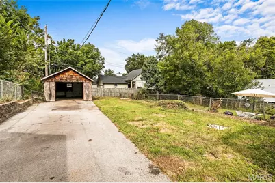 8731 Brentwood Place, Brentwood, MO 63144 - Photo 3