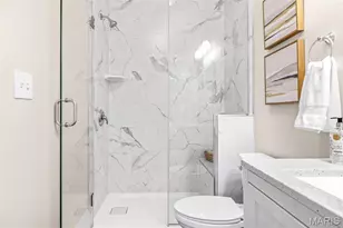 7405 Zephyr Pl, Maplewood, MO 63143 - Photo 21
