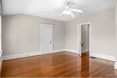 7405 Zephyr Place, Maplewood, MO 63143 - Photo 23