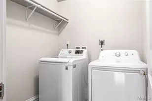 7405 Zephyr Pl, Maplewood, MO 63143 - Photo 27