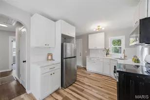609 Clover Ln, Saint Louis, MO 63126 - Photo 7