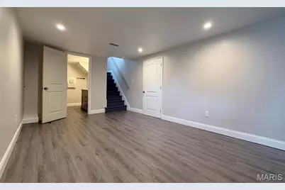 215 S Saint Jacques Street, Florissant, MO 63031 - Photo 21