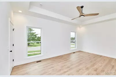 107 Wolf Den Court, Lake Saint Louis, MO 63367 - Photo 17