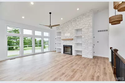 107 Wolf Den Court, Lake Saint Louis, MO 63367 - Photo 11