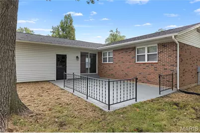 1411 Sherwood Forest Drive, Florissant, MO 63031 - Photo 25