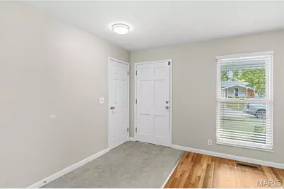 1411 Sherwood Forest Drive, Florissant, MO 63031 - Photo 3