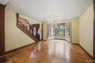 76 River Valley Dr, Chesterfield, MO 63017 - Photo 9