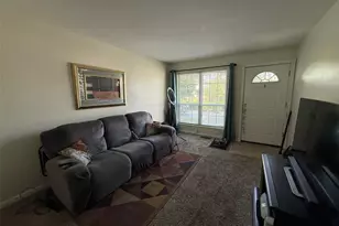 3560 Dixie Dr, Saint Ann, MO 63074 - Photo 3