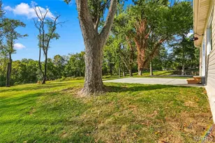 621 Claymont Estates Dr, Chesterfield, MO 63017 - Photo 13