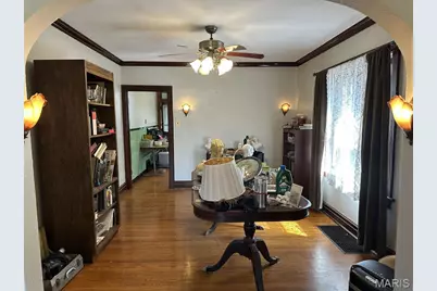 5701 Gresham Avenue, Saint Louis, MO 63109 - Photo 13