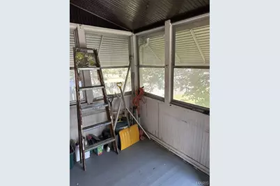5701 Gresham Avenue, Saint Louis, MO 63109 - Photo 23