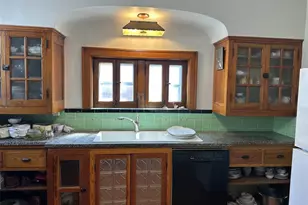 5701 Gresham Ave, Saint Louis, MO 63109 - Photo 5