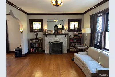 5701 Gresham Avenue, Saint Louis, MO 63109 - Photo 3