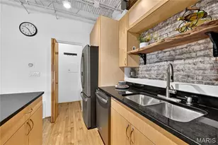 2401 S 12th St, Saint Louis, MO 63104 - Photo 17