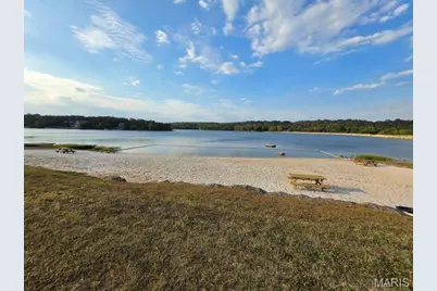 121 Briarwood Terrace, De Soto, MO 63020 - Photo 7