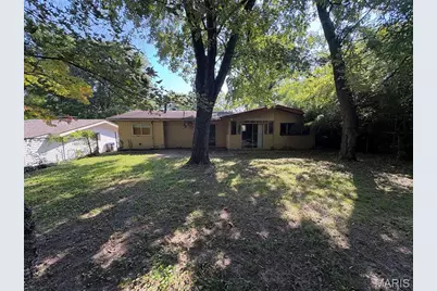 475 Waterford Drive, Florissant, MO 63033 - Photo 3