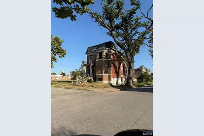 4845 Page Boulevard, Saint Louis, MO 63113 - Photo 1