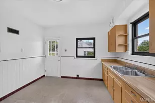 9914 Tesson Ferry Rd, Affton, MO 63123 - Photo 9