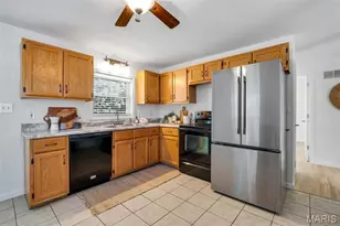 4651 Skyview Dr, Arnold, MO 63010 - Photo 9