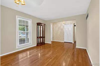 14450 Avocado Lane, Florissant, MO 63034 - Photo 13