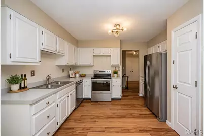 12861 Castleton Court, Saint Louis, MO 63141 - Photo 3