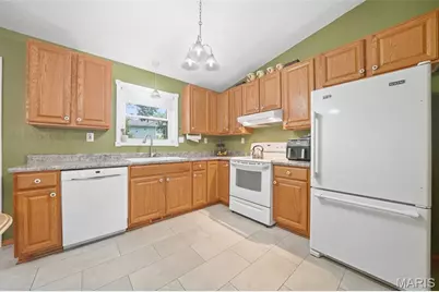 717 Cypress Drive, Pacific, MO 63069 - Photo 9