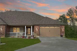 821 Destiny Dr, Villa Ridge, MO 63089 - Photo 1