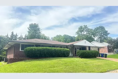 1939 Pickfair Drive, Saint Louis, MO 63146 - Photo 3