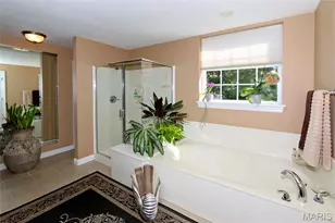 1175 Mill Crossing Dr, Creve Coeur, MO 63141 - Photo 17