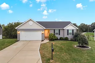 10 Majestic Lakes Ct, Moscow Mills, MO 63362 - Photo 1