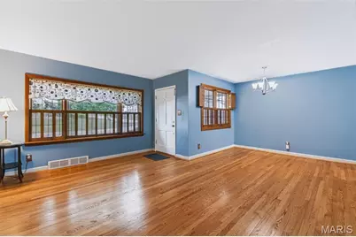 6617 E Yorkshire Drive, Affton, MO 63123 - Photo 7