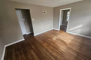 2209 Burns Ave, Saint Louis, MO 63114 - Photo 5