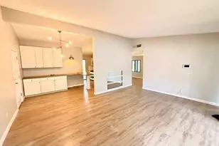 2320 St Catherine St, Florissant, MO 63033 - Photo 9