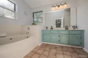 1826 Red Clover Dr, Florissant, MO 63031 - Photo 31