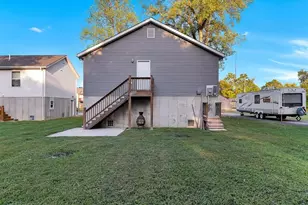 609 S 2nd St, Pacific, MO 63069 - Photo 11