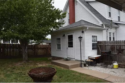 523 W Olive Street, Palmyra, MO 63461 - Photo 3