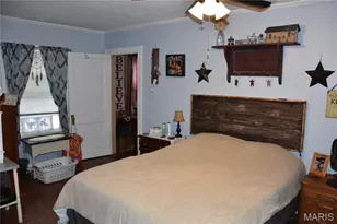523 W Olive St, Palmyra, MO 63461 - Photo 27