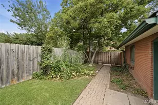 7043 Pershing Ave, University City, MO 63130 - Photo 19