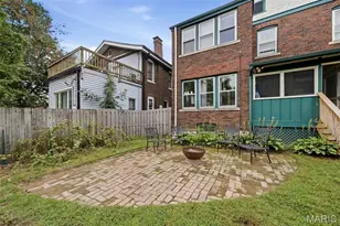 7043 Pershing Ave, University City, MO 63130 - Photo 13