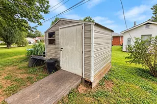 303 Carter St, Farmington, MO 63640 - Photo 9