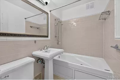 4466 W Pine Boulevard #8C, Saint Louis, MO 63108 - Photo 25