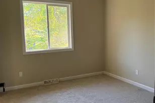 800 Flora Ave, Warrenton, MO 63383 - Photo 9