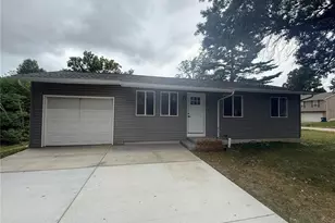 800 Flora Ave, Warrenton, MO 63383 - Photo 1