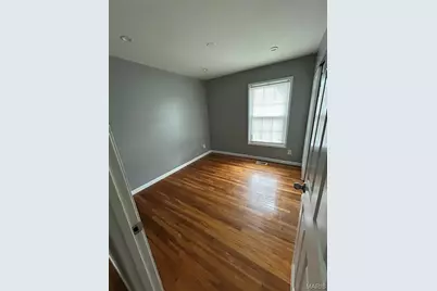 1445 El Centro Drive, Florissant, MO 63031 - Photo 9